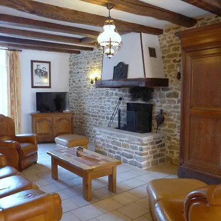 Maison Restauree Avec Piscine Privee Chauffee Et Equipements De Loisirs A Bourmont-entre-meuse-et-mouzon - Fr-1-611-58 *