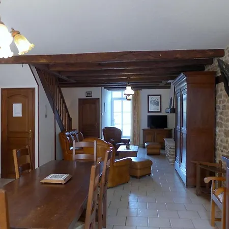 Maison Restauree Avec Piscine Privee Chauffee Et Equipements De Loisirs A Bourmont-entre-meuse-et-mouzon - Fr-1-611-58 *
